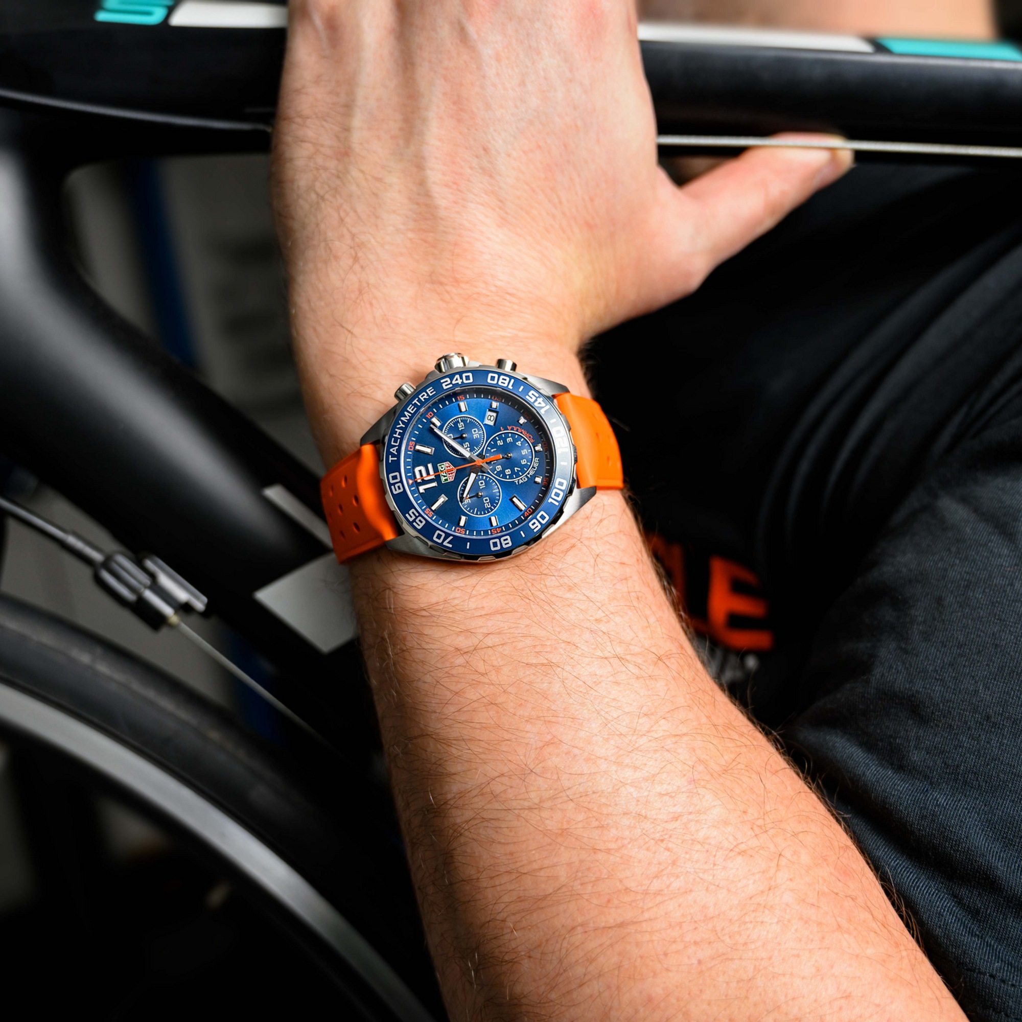 TAG Heuer Formula 1 Cronógrafo de cuarzo Hombre 43 mm - CAZ1014.FT8028 4 TAG Heuer Formula 1 Cronógrafo de cuarzo Hombre 43 mm - CAZ1014.FT8028